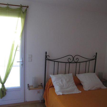 maison de village entre mer et montagne Roujan Extérieur photo