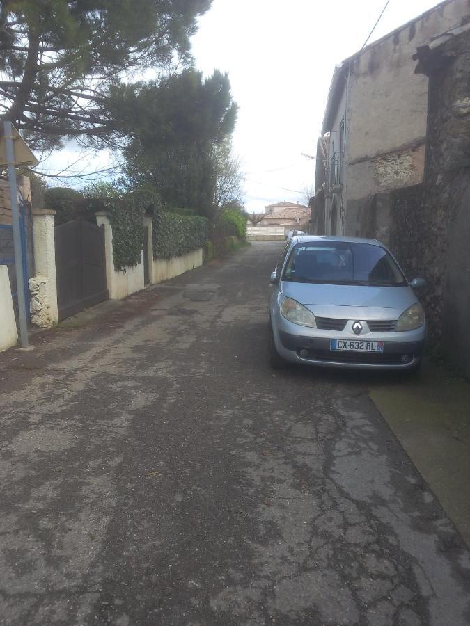 maison de village entre mer et montagne Roujan Extérieur photo